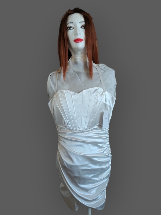 Linjou Dresses & Skirts - LINJOU Satin Ivory Corset Halter Dress Sweetheart Neckline Women's Medium